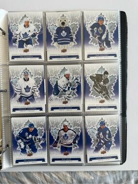 Toronto Maple Leafs Centennial Hockey Card Set - Mix of 48 Cards